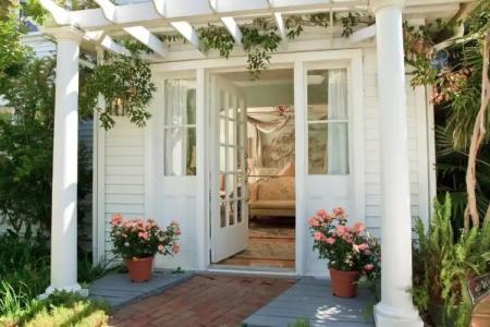 White Doe Inn Bed & Breakfast - 88