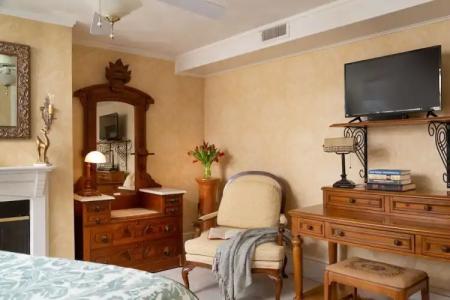 White Doe Inn Bed & Breakfast - 65