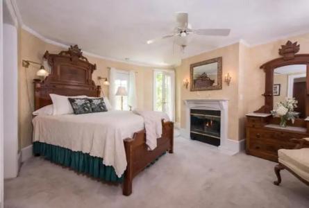 White Doe Inn Bed & Breakfast - 72