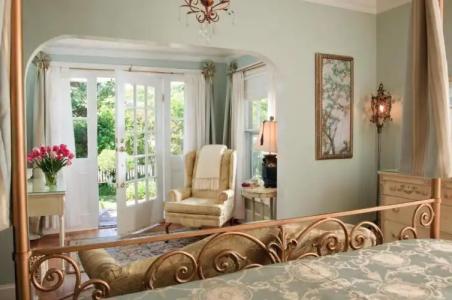 White Doe Inn Bed & Breakfast - 90