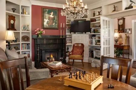 White Doe Inn Bed & Breakfast - 35