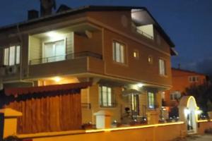 Villa d'Or Hotel, Agva