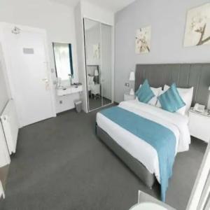 The Conroy Boutique - 22