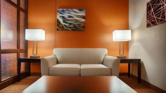 Best Western Plus Lubbock Windsor Inn - 39