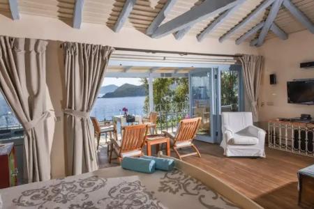 Beyaz Yunus - Adult Only - 88