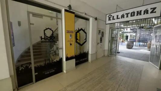 The Hive Party Hostel Budapest - 17