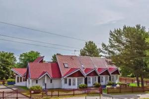 Kotedžai Trys pušys Guest house, Sventoji