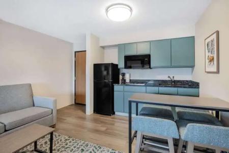 AmericInn by Wyndham Duluth South Proctor Black Woods Event Ctr - 19