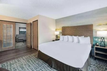 AmericInn by Wyndham Duluth South Proctor Black Woods Event Ctr - 141