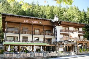 Le Dahu Hotel