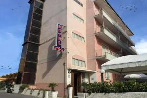 Hotel Riz, Finale Ligure