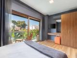 Deluxe Suite with balcony