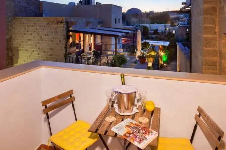 In Camera Art Boutique - 11