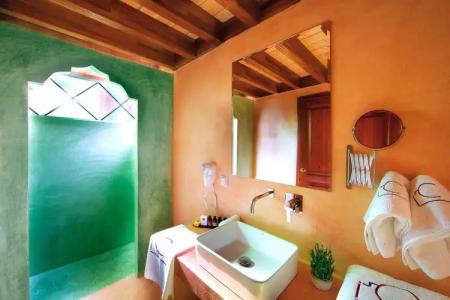 In Camera Art Boutique - 9