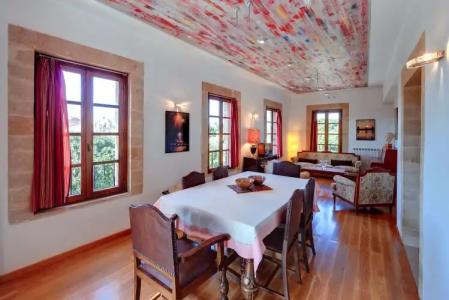 In Camera Art Boutique - 105