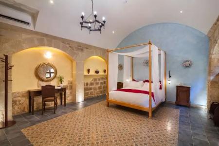 In Camera Art Boutique - 45