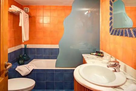 In Camera Art Boutique - 8