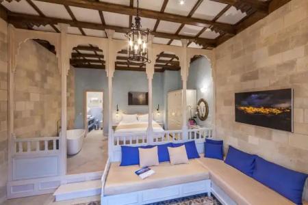 In Camera Art Boutique - 83