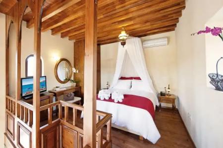 In Camera Art Boutique - 69