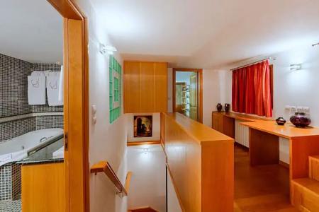 In Camera Art Boutique - 101