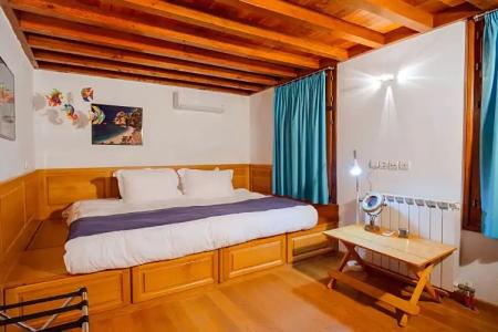 In Camera Art Boutique - 6