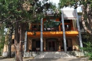 Hotel Maxim, Teteven