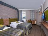 Superior Double room with balcony and with partial sea view