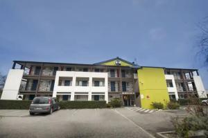 B&B HOTEL Le Brézet Aéroport, Clermont-Ferrand