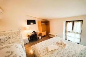 Albergo B&B Tenesi, Manerba del Garda