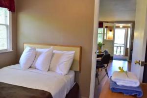 Delton Oaks Resort Motel, Wisconsin Dells