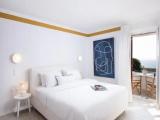 Suite with partial sea view