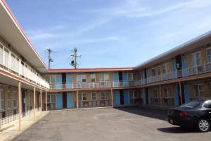 Motel Saint-Jacques, Montreal