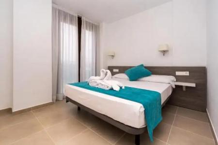 ApartFerrer Skyline - 135