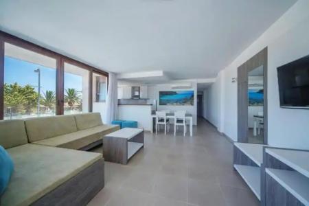 ApartFerrer Skyline - 125