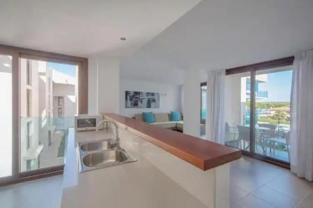 ApartFerrer Skyline - 73