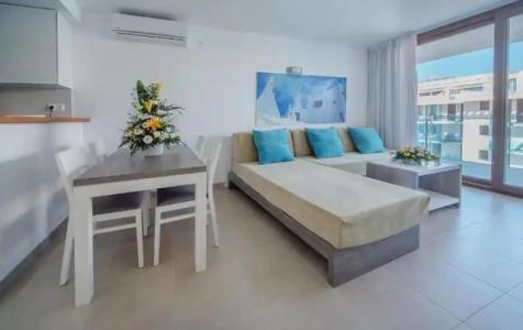 ApartFerrer Skyline - 123