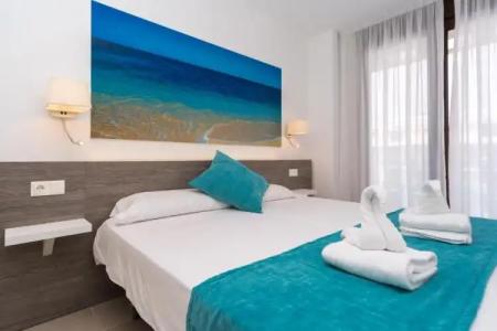 ApartFerrer Skyline - 77