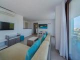 2 Bedrooms Penthouse Apartment with sea view