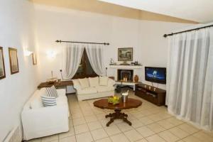Muses Villas Resort, Sani Beach