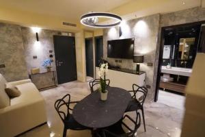 Hotel Arizona, Riccione