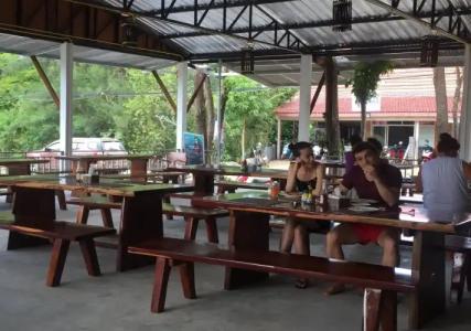 Lanta for Rest Boutique - 30