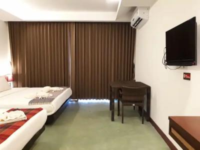 Lanta for Rest Boutique - 73