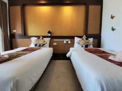 Lanta for Rest Boutique - 36