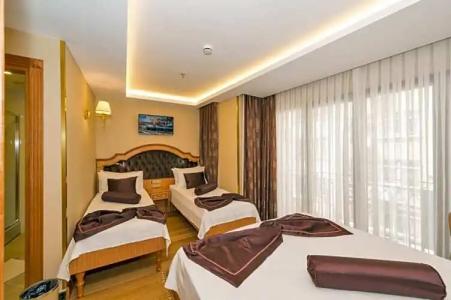 Aprilis Gold - Special Category - 104
