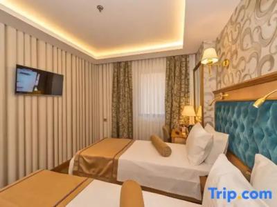 Aprilis Gold - Special Category - 125