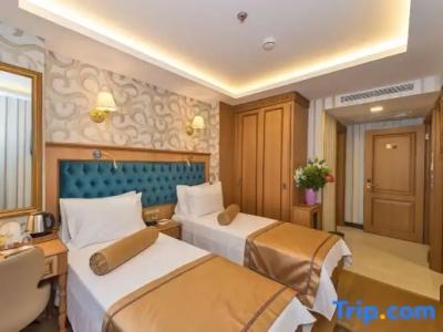 Aprilis Gold - Special Category - 124