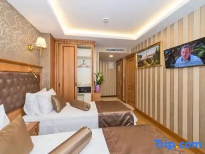 Aprilis Gold - Special Category - 133