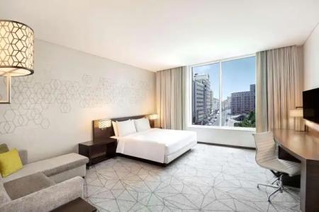 Hyatt Place Dubai Baniyas Square - 16