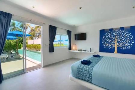La Perle Luxury Boutique - 53