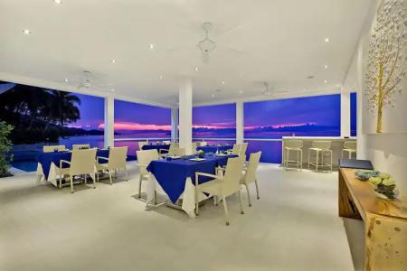 La Perle Luxury Boutique - 18